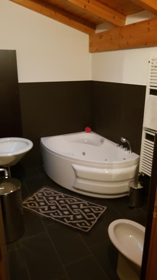 B&B Benessere La Casa Nera Breno Luaran gambar