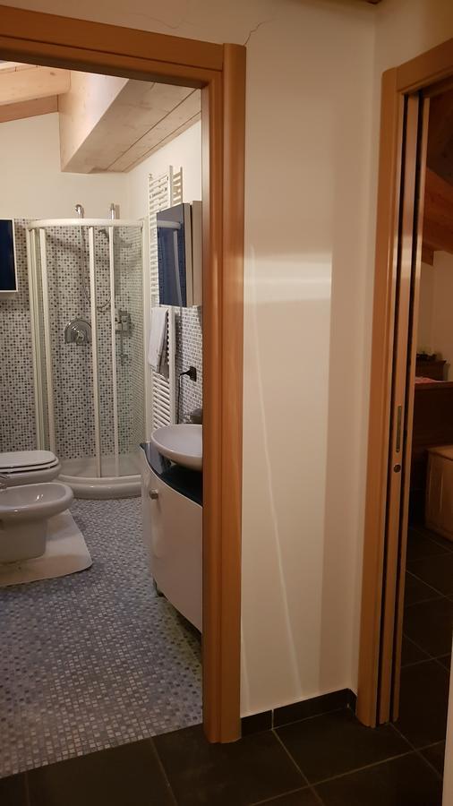 B&B Benessere La Casa Nera Breno Luaran gambar